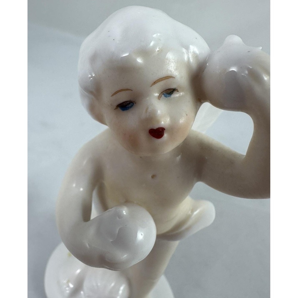 Angel Figurine Cherub Fruit/Pumpkin? At Ear Ucagco Japan White Ceramic 4.5"h